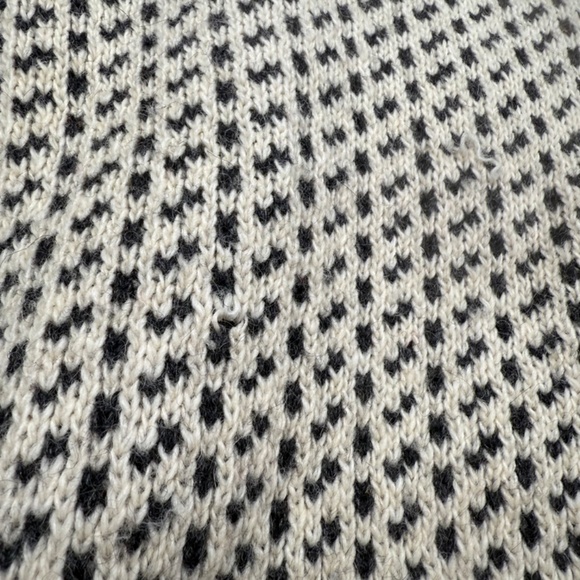 LL Bean Sweater Women's Medium Vintage Norway Birdseye Heavy Wool Sweater - Picture 5 of 8